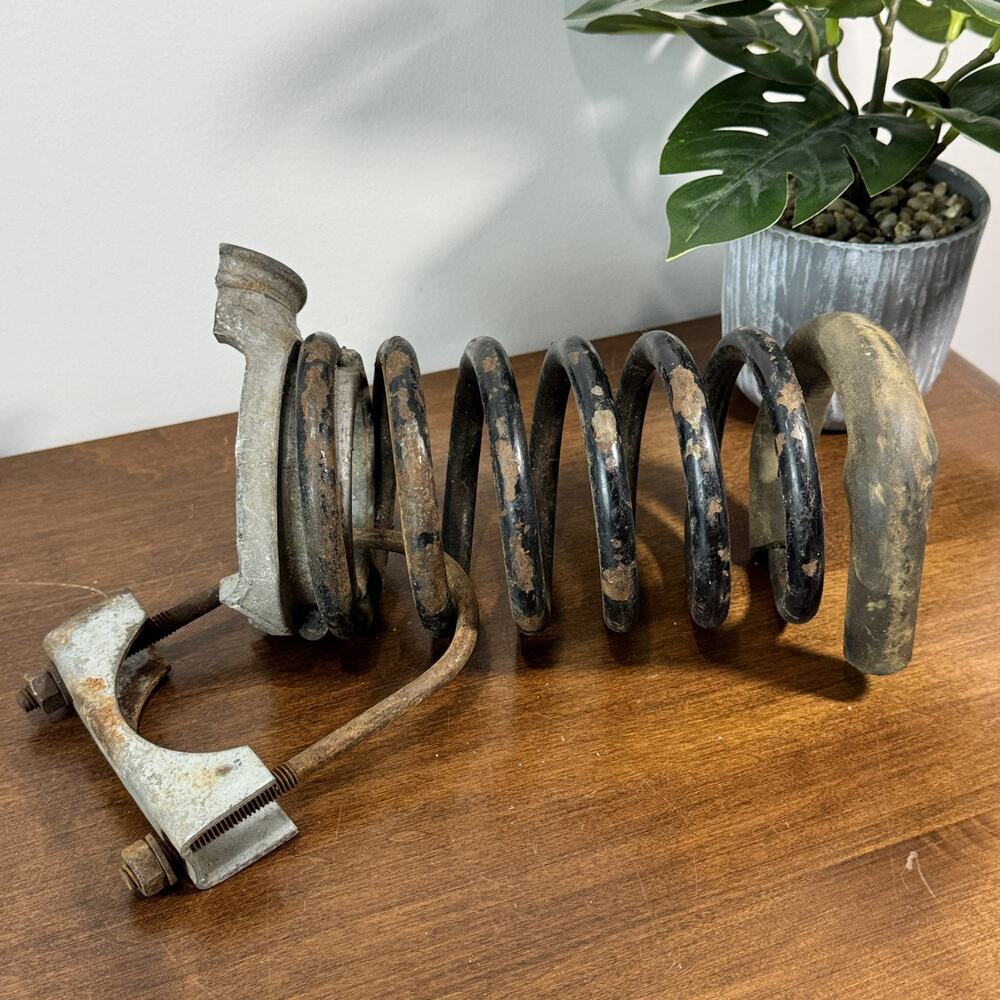 Heavy Duty Coil Spring Suspension Component with U-Bolt Clamp Assembly